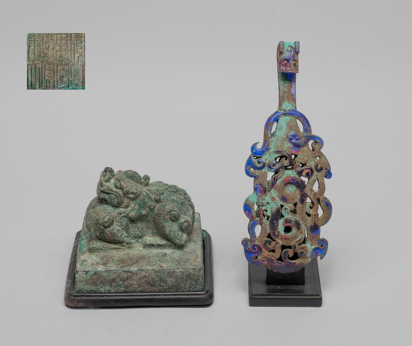 Chinese Bronze Seal, Glass Hook (1 of 14)