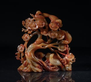 Chinese Export Large Cameo Agate Sculpture