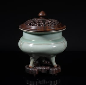 Estate Chinese Longquan Porcelain Censer