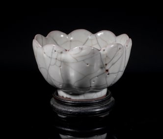 Estate Chinese Export Porcelain Lotus Large Bowl