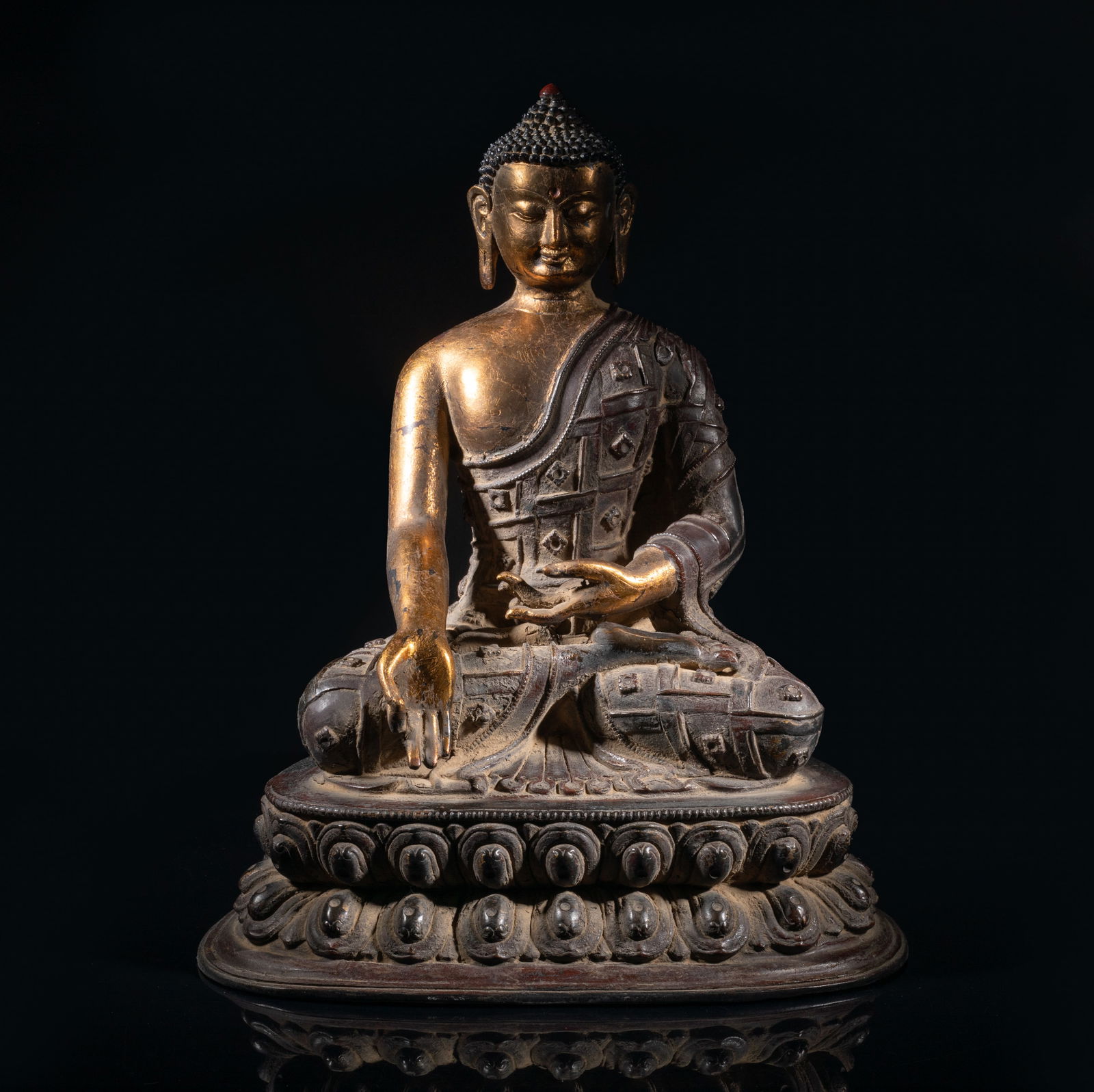 Large Chinese Gilt Bronze Sculpture of Buddha (1 of 16)