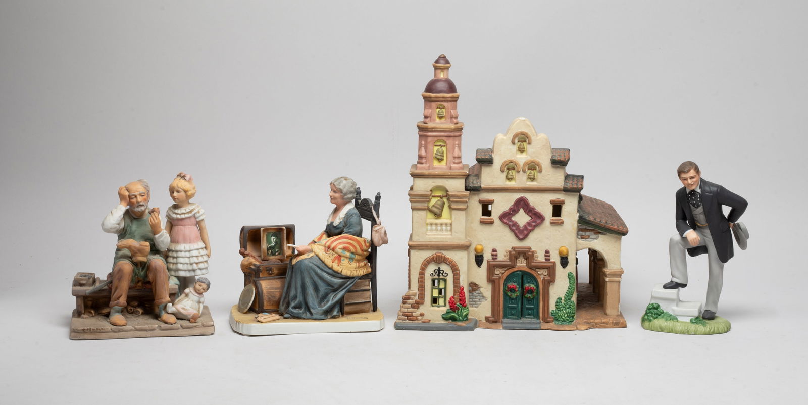 Estate Set Vintage Porcelain Sculptures (1 of 14)