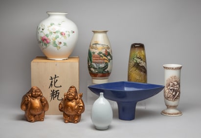 Estate Vintage Japanese Porcelain Decors & Vase