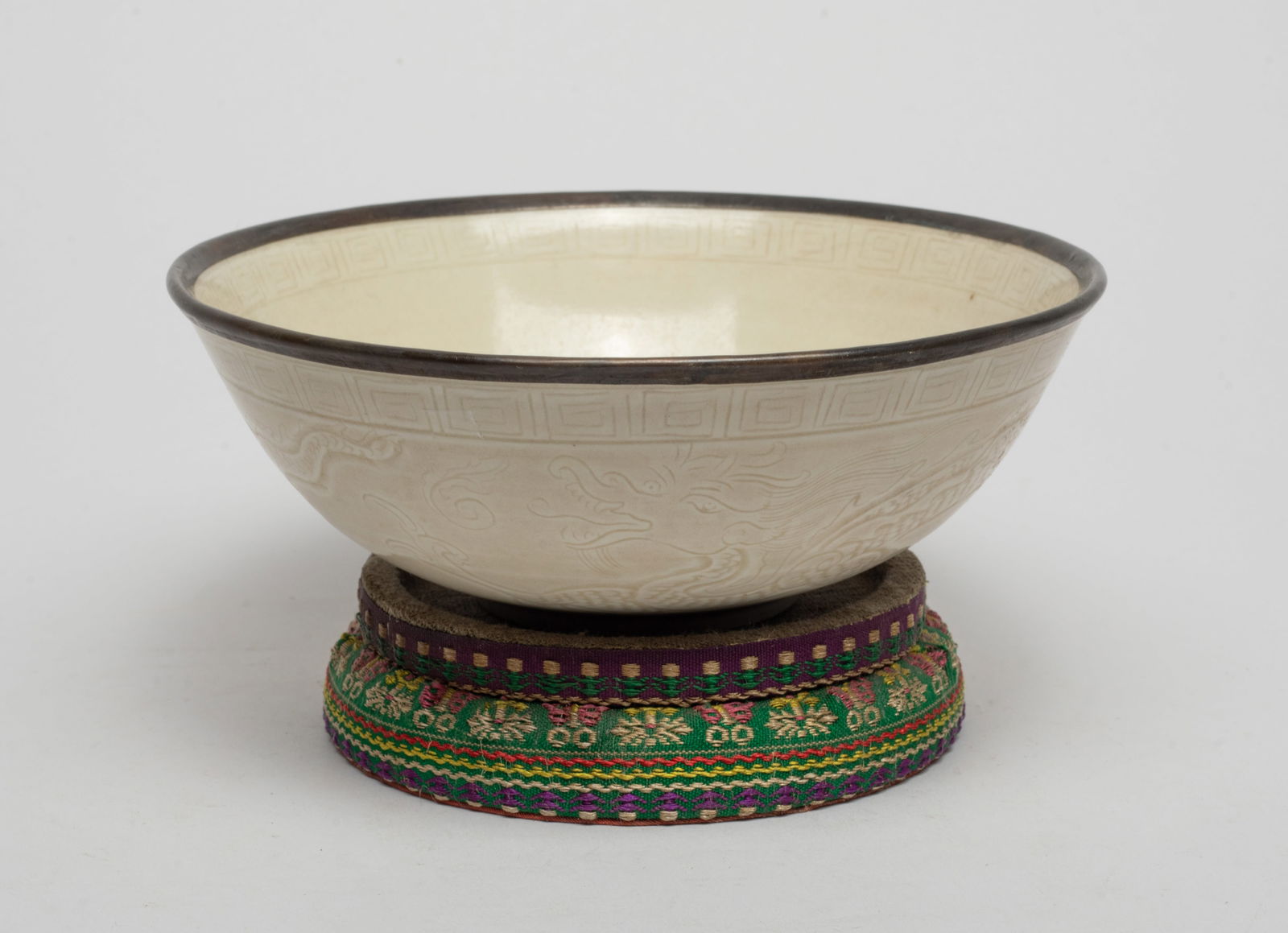 Estate Chinese Ding Type Porcelain Bowl (1 of 14)