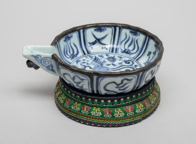 Estate Chinese Export Porcelain Water Pot