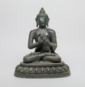 Large Chinese Bronze Sculpture of Buddha