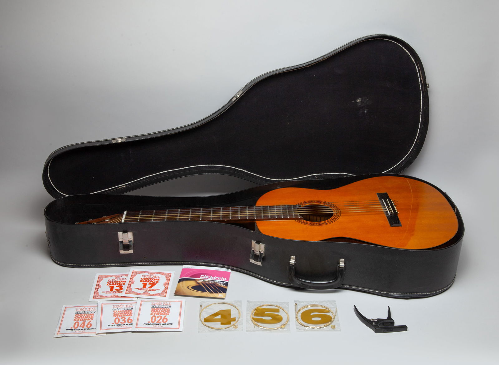 Yamaha CS40 7/8 Nylon String Classical Guitar (1 of 13)