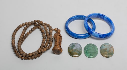 Chinese Agarwood, Agate Snuff Dishes/Bangles