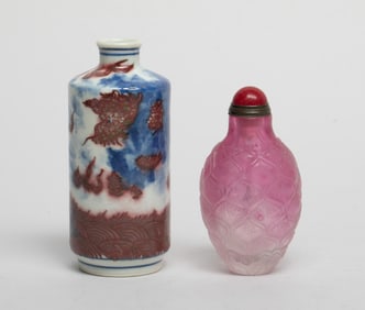 Two Chinese Export Snuff Bottles