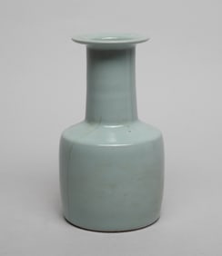 Chinese Guan Type Porcelain Vase