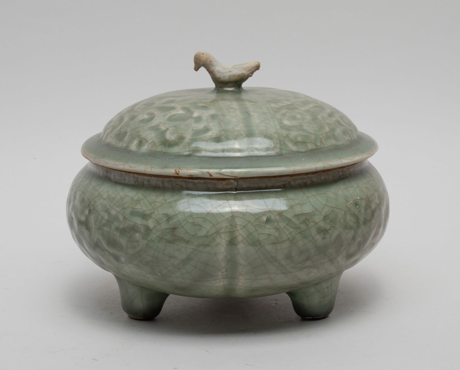 Repaired Chinese Longquan Porcelain Covered Bowl (1 of 11)