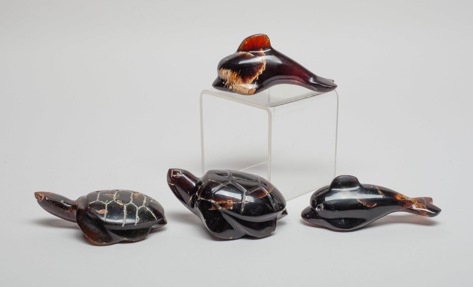 Set Root Amber Table Sculptures (1 of 14)