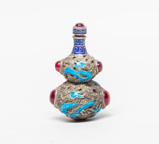 Estate Chinese Enameled Snuff Bottle
