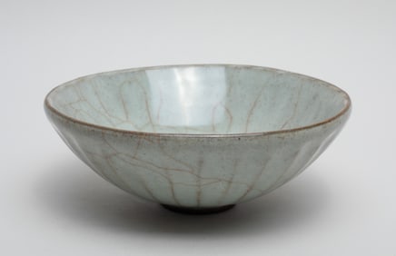 Chinese Guan Ware Porcelain Large Bowl