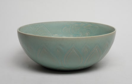 Large Korean Joseon Type Porcelain Bowl