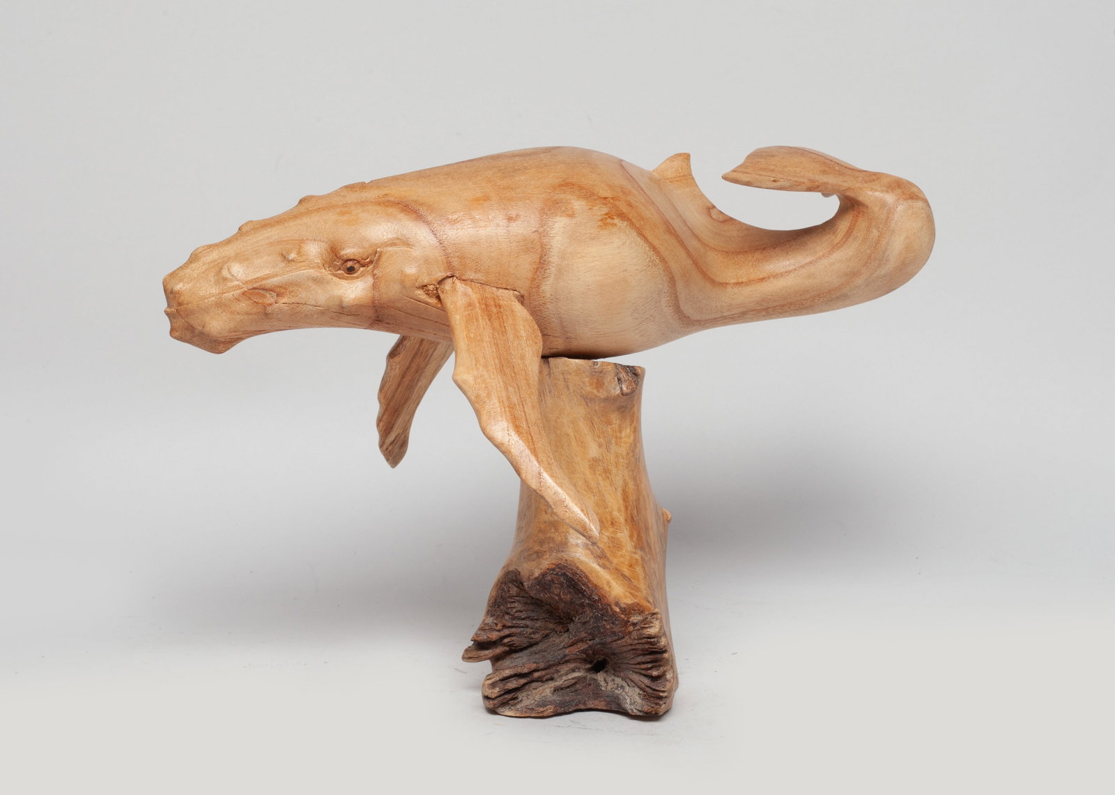 Vintage Mid-century Root Wood Sculpture: Rare vintage root wood sculpture carved in special fish form. Approx. 9.5*7*6.7 inch.