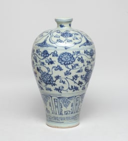 Estate Chinese Shipwreck Porcelain Vase