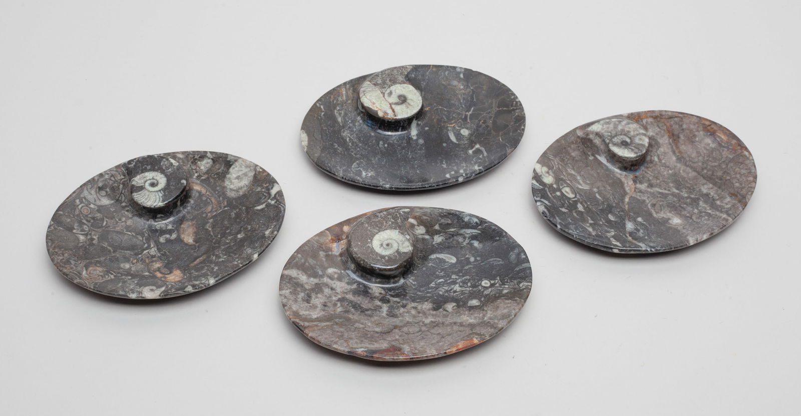 Set Fossilized Stone Dishes (1 of 10)