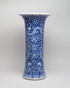 Tall Chinese Export Porcelain Gu Vase
