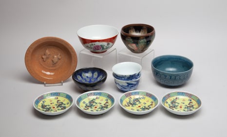 Set Vintage Chinese Porcelain Dishes, Bowls