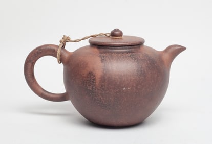 Chinese Yixing Zisha Tea Pot