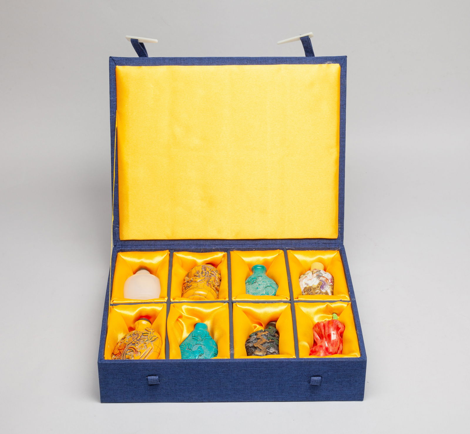 Estate Large Set Chinese Snuff Bottles (1 of 13)