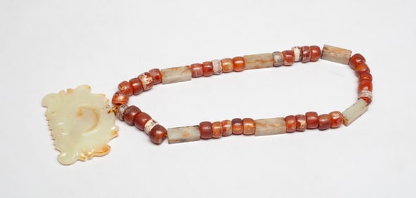 Chinese Export Jade, Cameo Agate Necklace