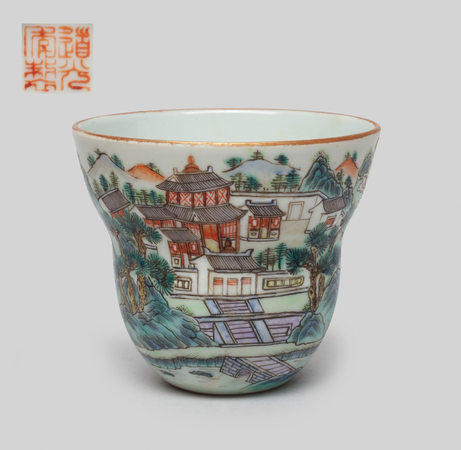 Collectible Chinese Export Porcelain Tea Cup (1 of 13)
