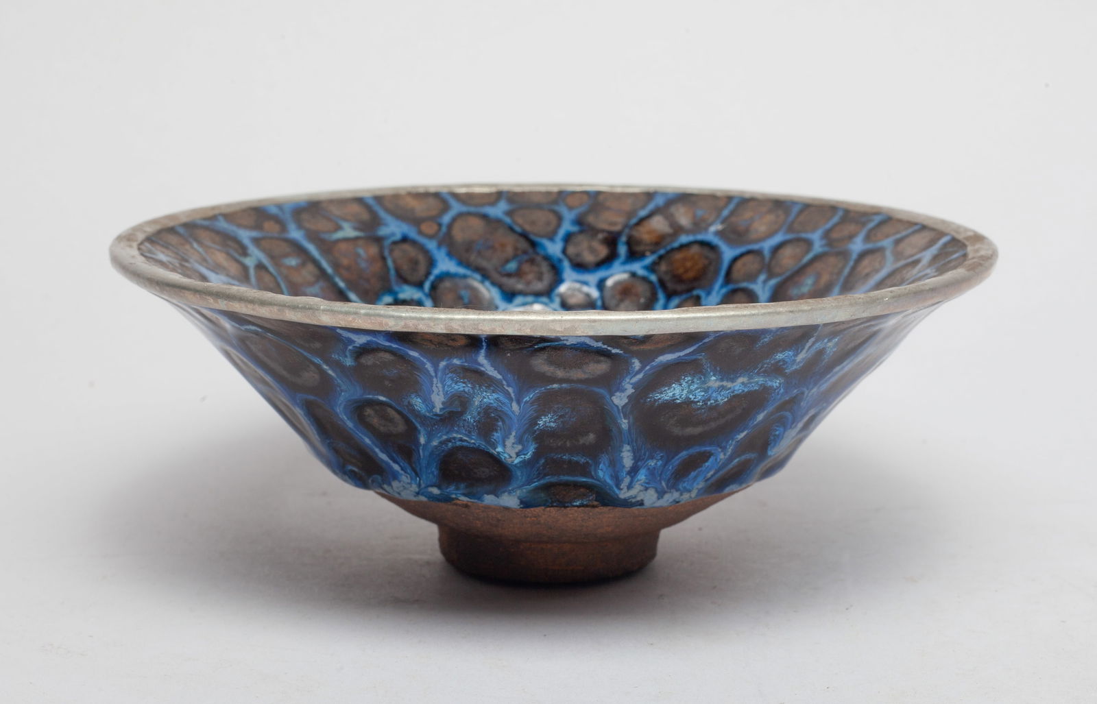 Estate Chinese Export Porcelain Tea Bowl (1 of 10)