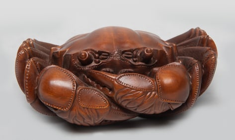 Chinese Boxwood Sculpture of Crab