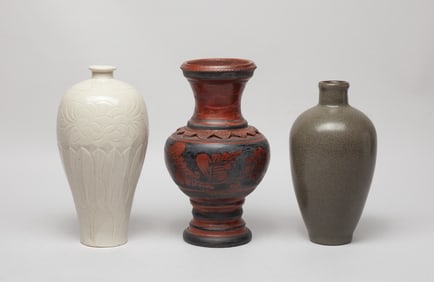 Estate Set Chinese Export Porcelain Vases