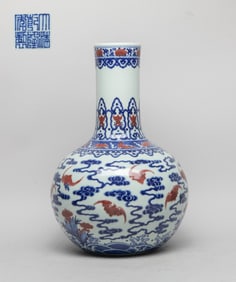 Chinese Export Porcelain Vase