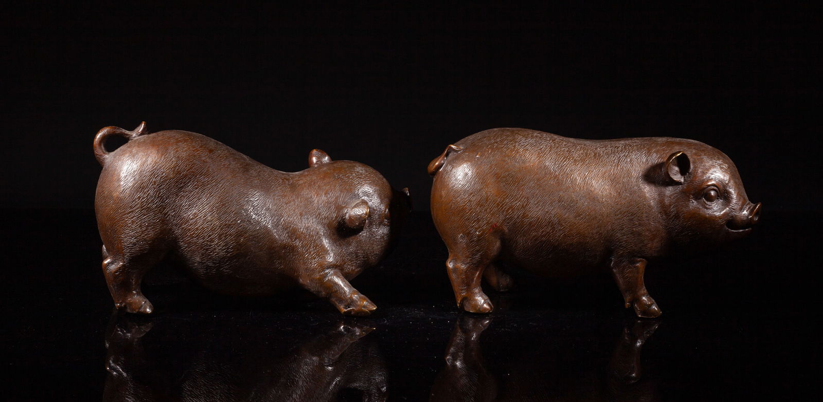 Two Vintage Bronze Table Sculptures (1 of 10)
