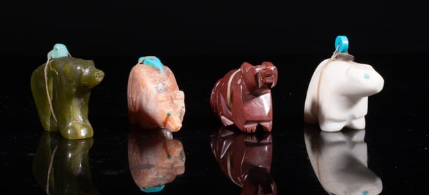 Set Vintage Zuni Fetish Carved Sculptures