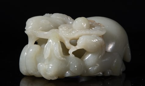 Chinese Jade Table Sculpture of Ram