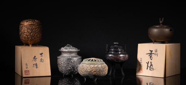 Set Vintage Japanese Cabinet Censers