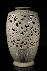 Chinese Yaochou Porcelain Vase