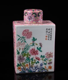 Chinese Famille Rose Porcelain Tea Jar