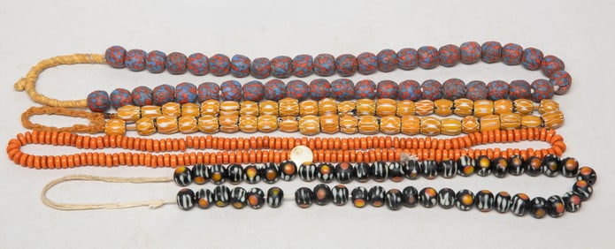 Set World Trade Glass Beads Collection