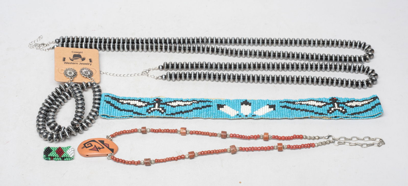Mixed Vintage American Indian Navajo Jewelry (1 of 14)
