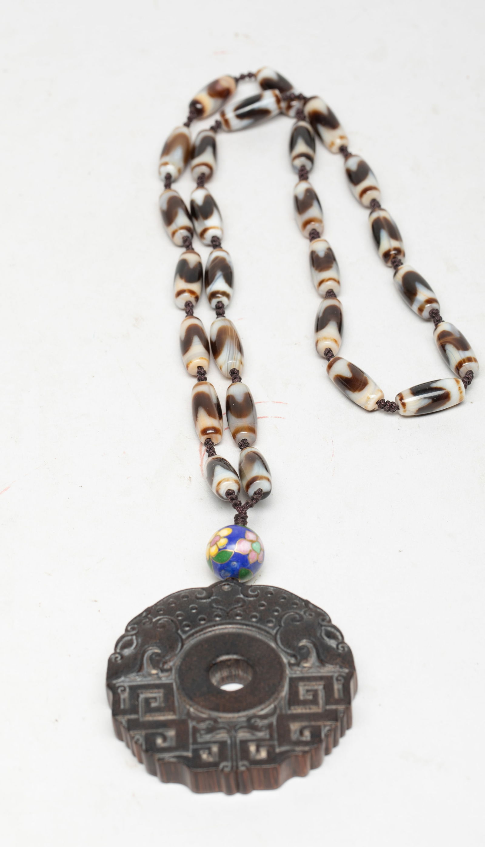 Chinese Export Dzi Beads Necklace w/ Pendant (1 of 12)