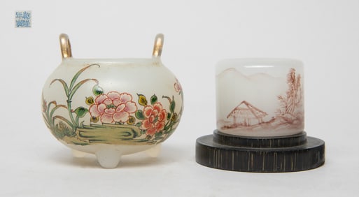 Estate Chinese Peiking Glass Thumb Ring, Censer