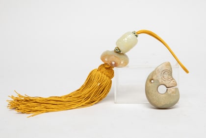 Chinese Jade Pendant, Toggle