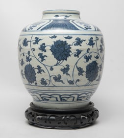 Chinese Export Blue & White Porcelain Jar