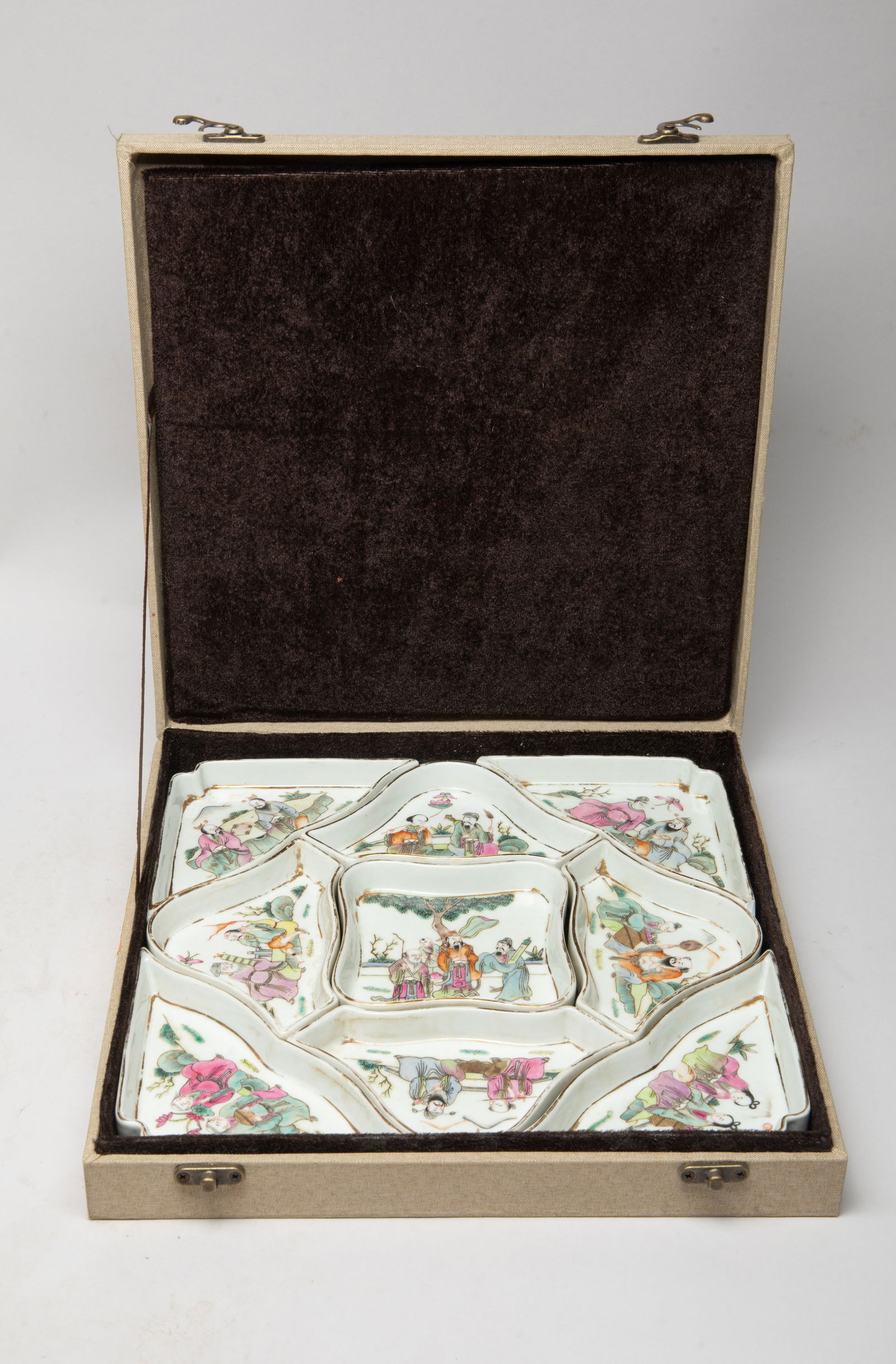 Estate Chinese Export Porcelain Plates (1 of 15)