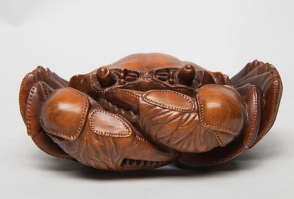 Chinese Export Wood Sculpture of Crab