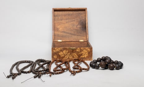 Box of South Asian Agarwood Necklaces, Beads