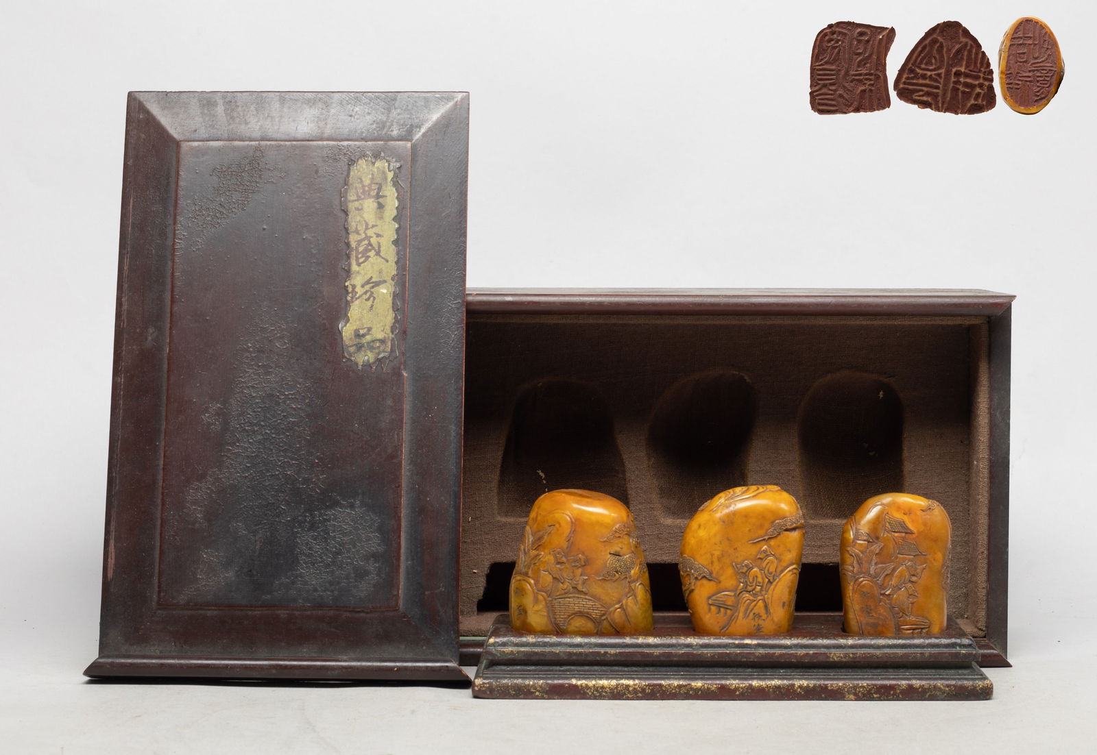 Chinese Export Shoushan Stone Seals (1 of 17)