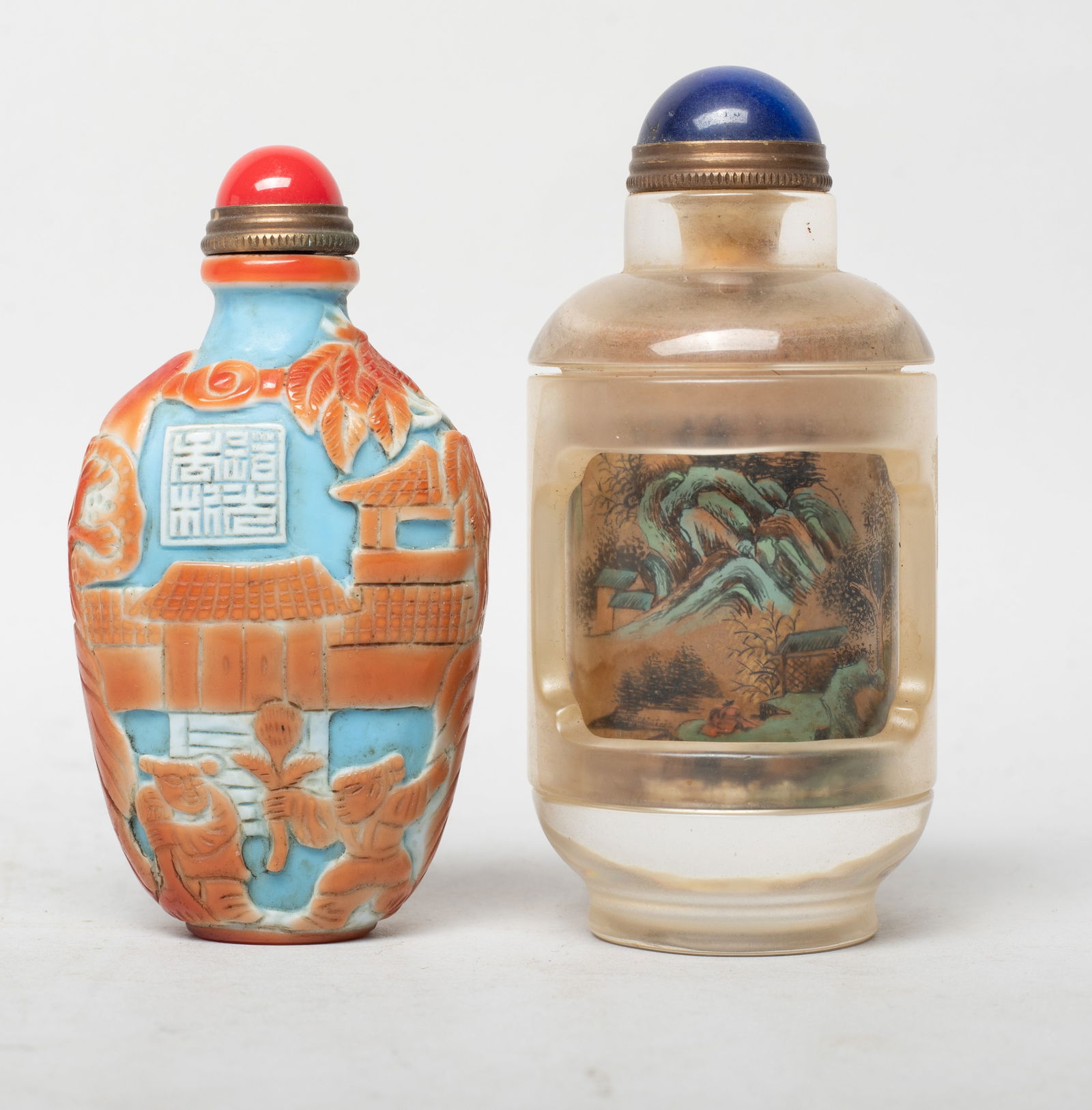 Two Chinese Peiking Glass Snuff Bottles (1 of 16)