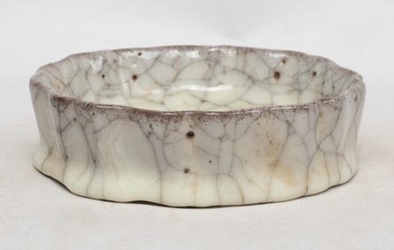 Chinese Export Guan Ware Porcelain Washer